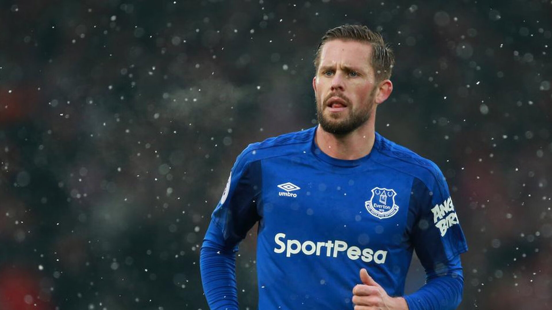 在季后赛对阵勇士的比赛中，蒂伊用完美的挡拆配合带来多次空切得分！